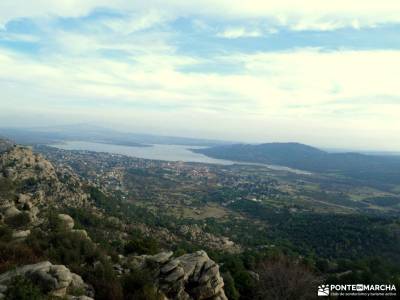 Cerro de la Camorza: Vistas Impresionantes de La Pedriza y el Yelmo;equipamiento senderismo rutas pa